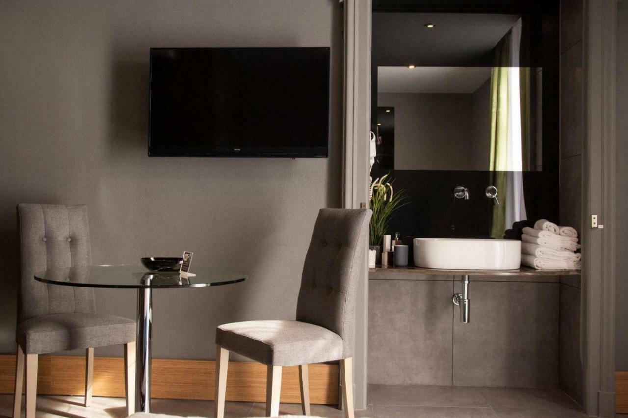 נאפולי Umberto I° Suite & Spa מראה חיצוני תמונה