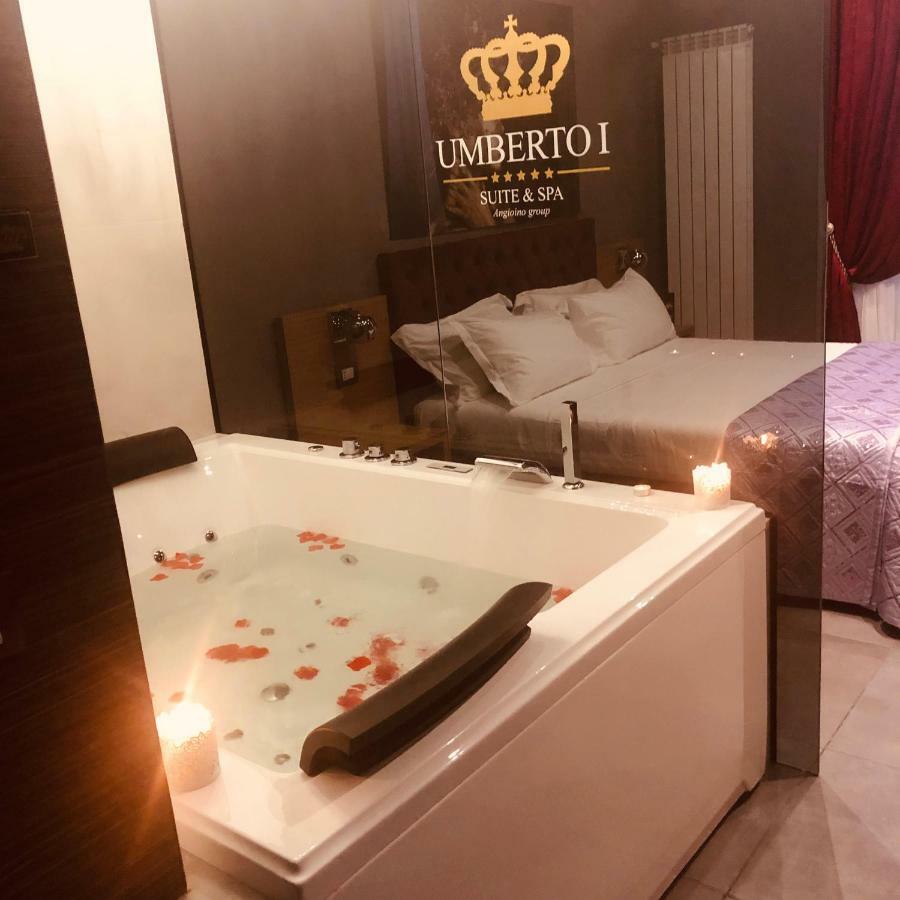 נאפולי Umberto I° Suite & Spa מראה חיצוני תמונה